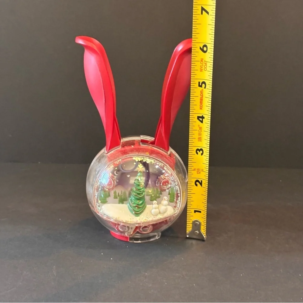 Vintage CHEF'N PEPPER MILL GRINDER Holiday Scene Pre-Owned RARE